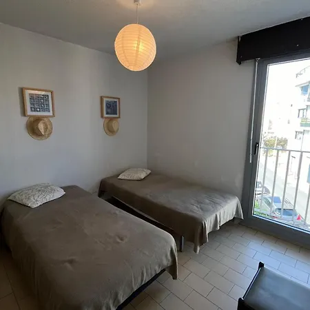 Quartier La Corniche 2 Parking Apartment *